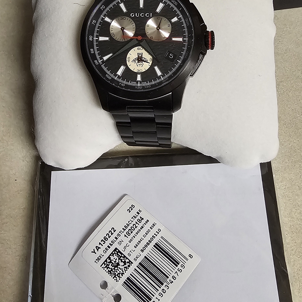 Gucci Black and Silver Watch